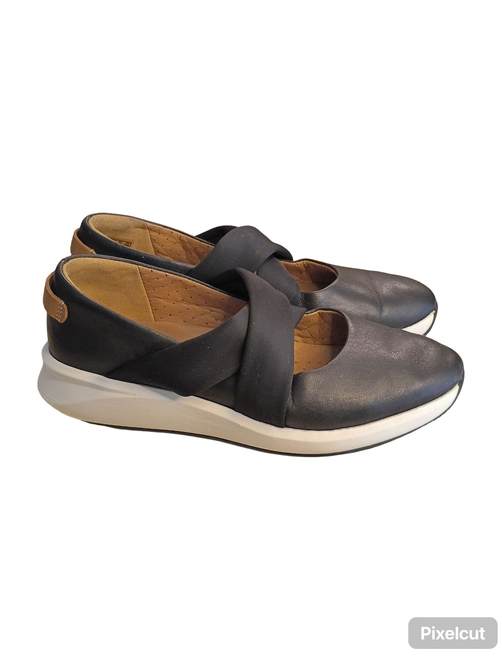 Clarks Un Rio Cross Black Leather Slip On Comfort Sneakers Women's Size 6